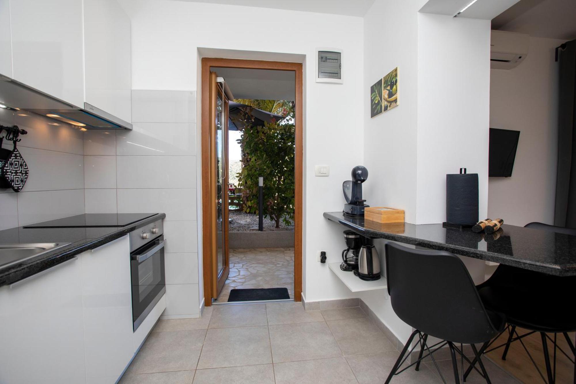 Studio Apartment Mia Рабац Екстериор снимка